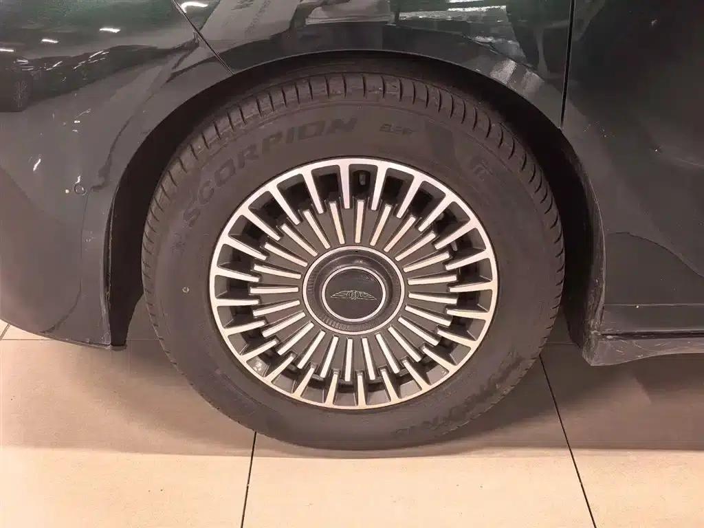 Yizhen L380 2025 Model 805km Flagship Edition 4WD — миниатюра 10