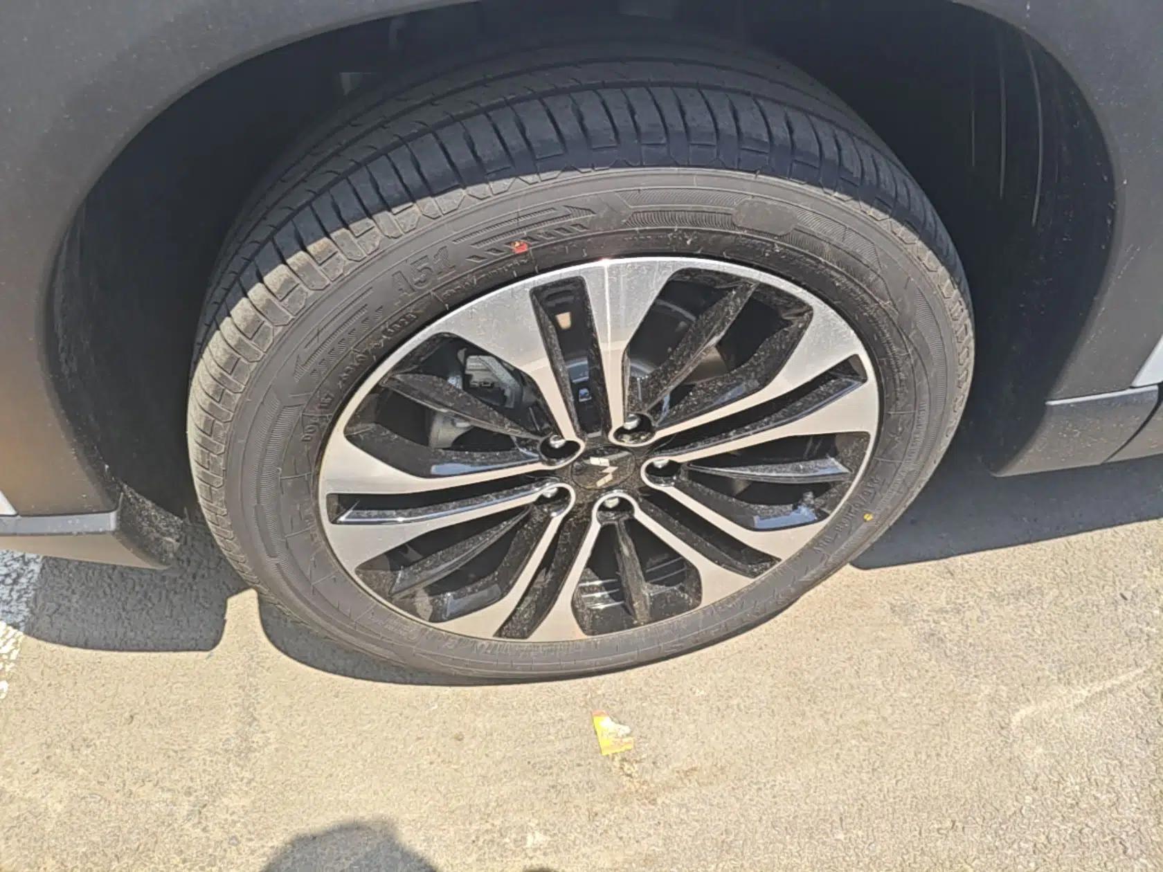 Wuling Xingguang 560 New Energy 2026 Model, Plug-in Hybrid, 125 km, Luxury Version — миниатюра 15