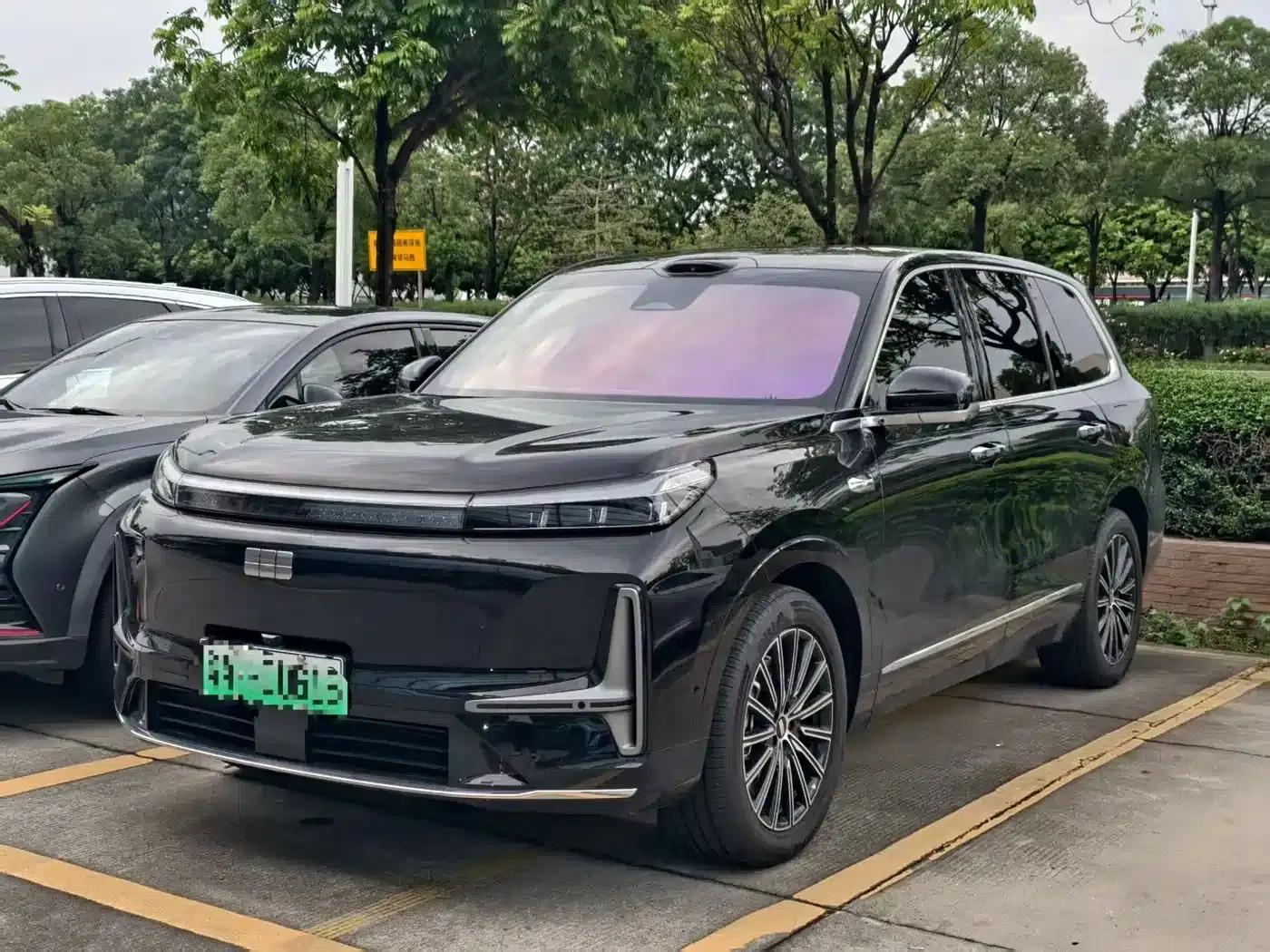 Galaxy M9 2025 210km/h AWD Navigator Edition — миниатюра 1