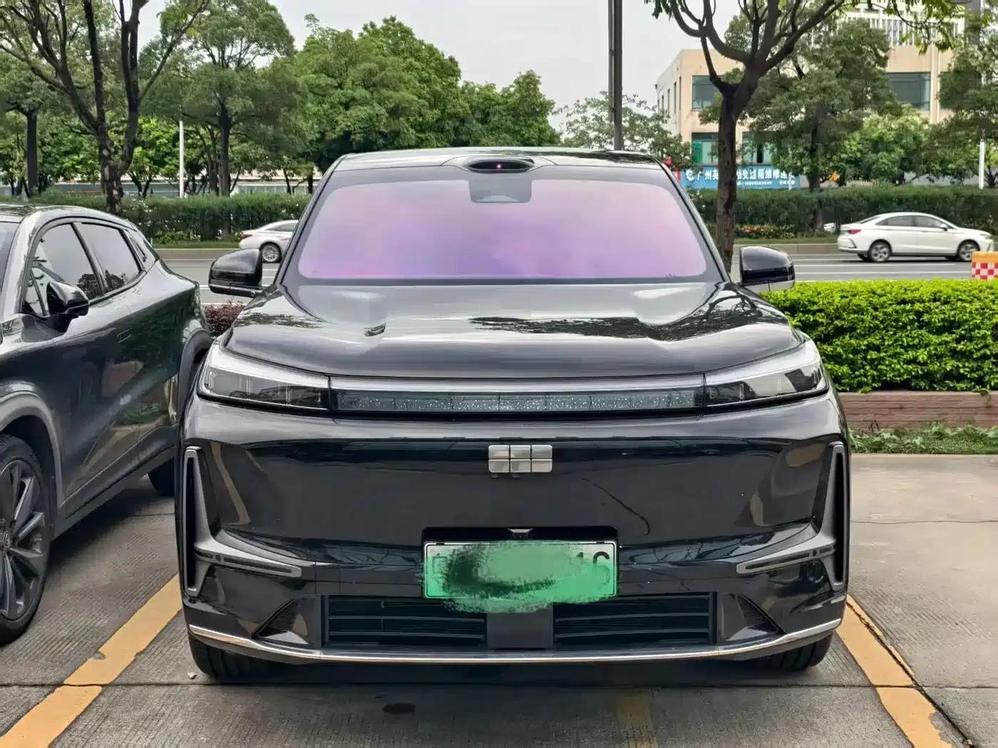 Galaxy M9 2025 210km/h AWD Navigator Edition — миниатюра 2