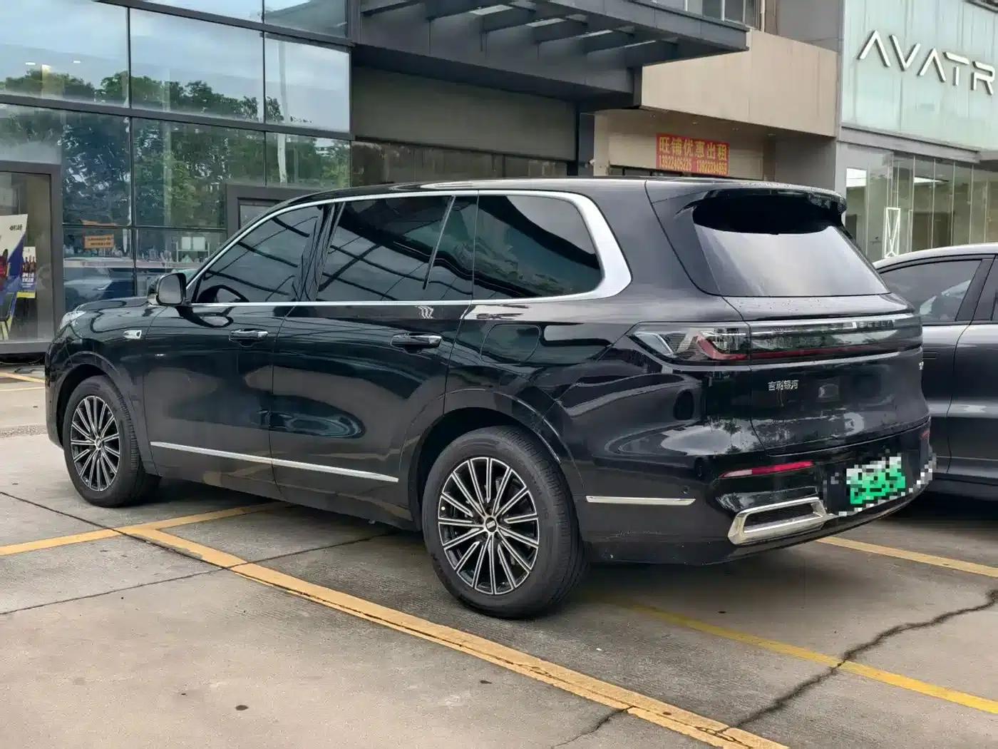 Galaxy M9 2025 210km/h AWD Navigator Edition — миниатюра 9
