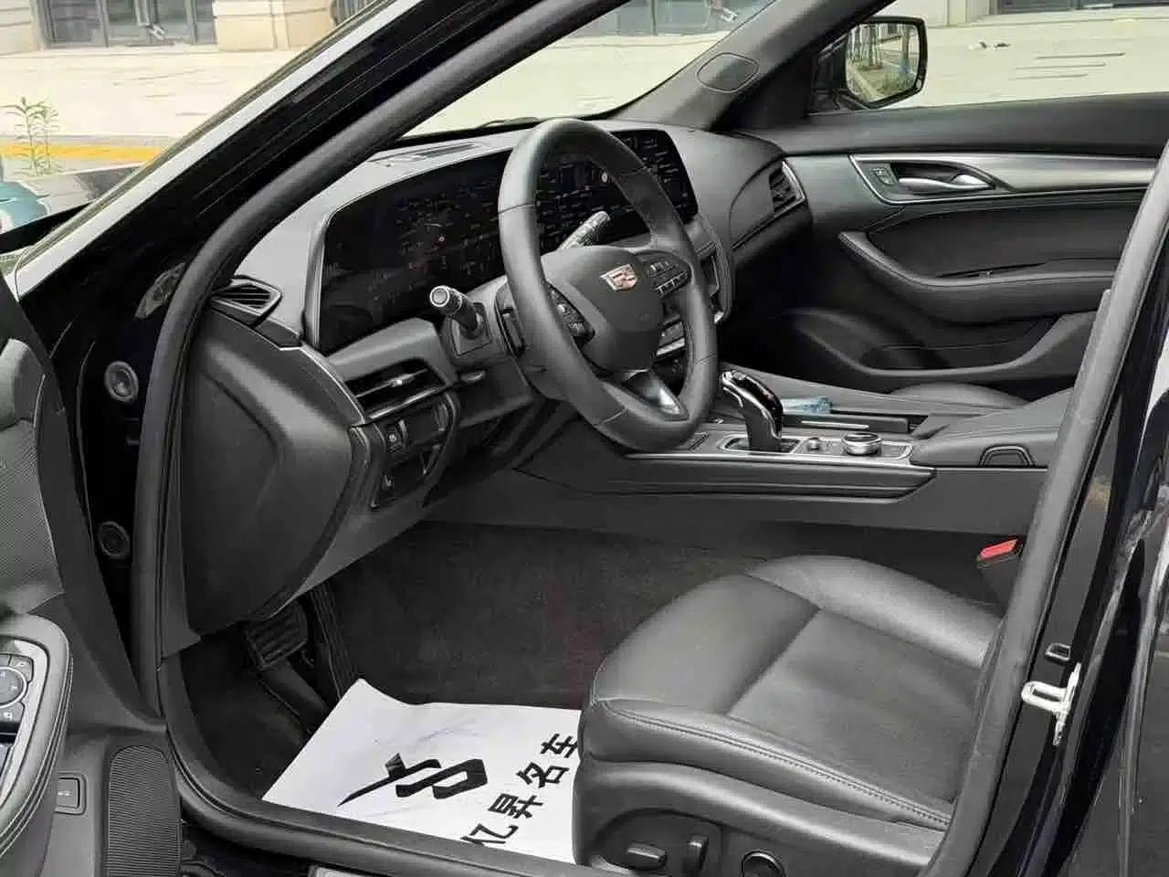 2024 Cadillac CT5 28T Luxury Pro — миниатюра 7