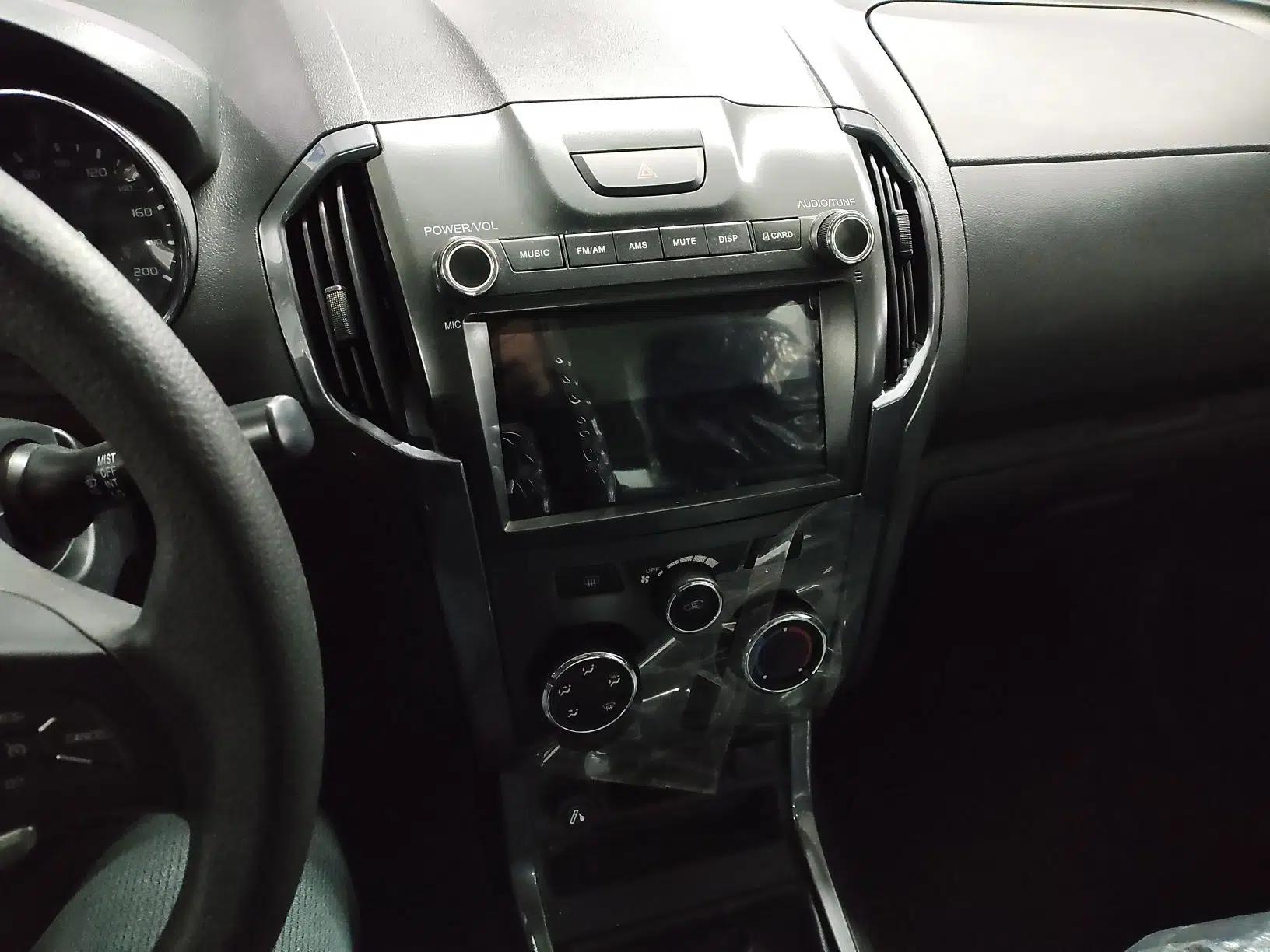 Isuzu TAGA 2021 3.0T Diesel Manual Two-Wheel Drive Luxury Edition Long Wheelbase 4KH1CT6H1 — миниатюра 14