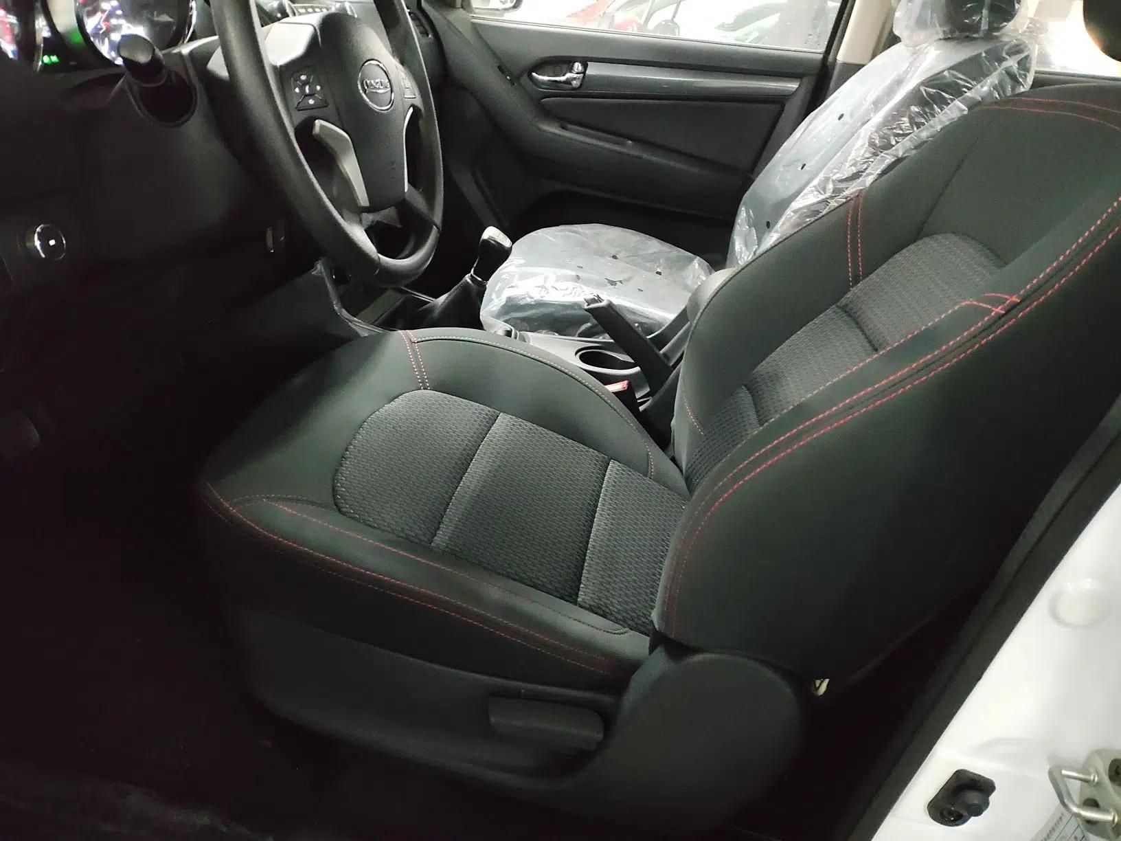 Isuzu TAGA 2021 3.0T Diesel Manual Two-Wheel Drive Luxury Edition Long Wheelbase 4KH1CT6H1 — миниатюра 16