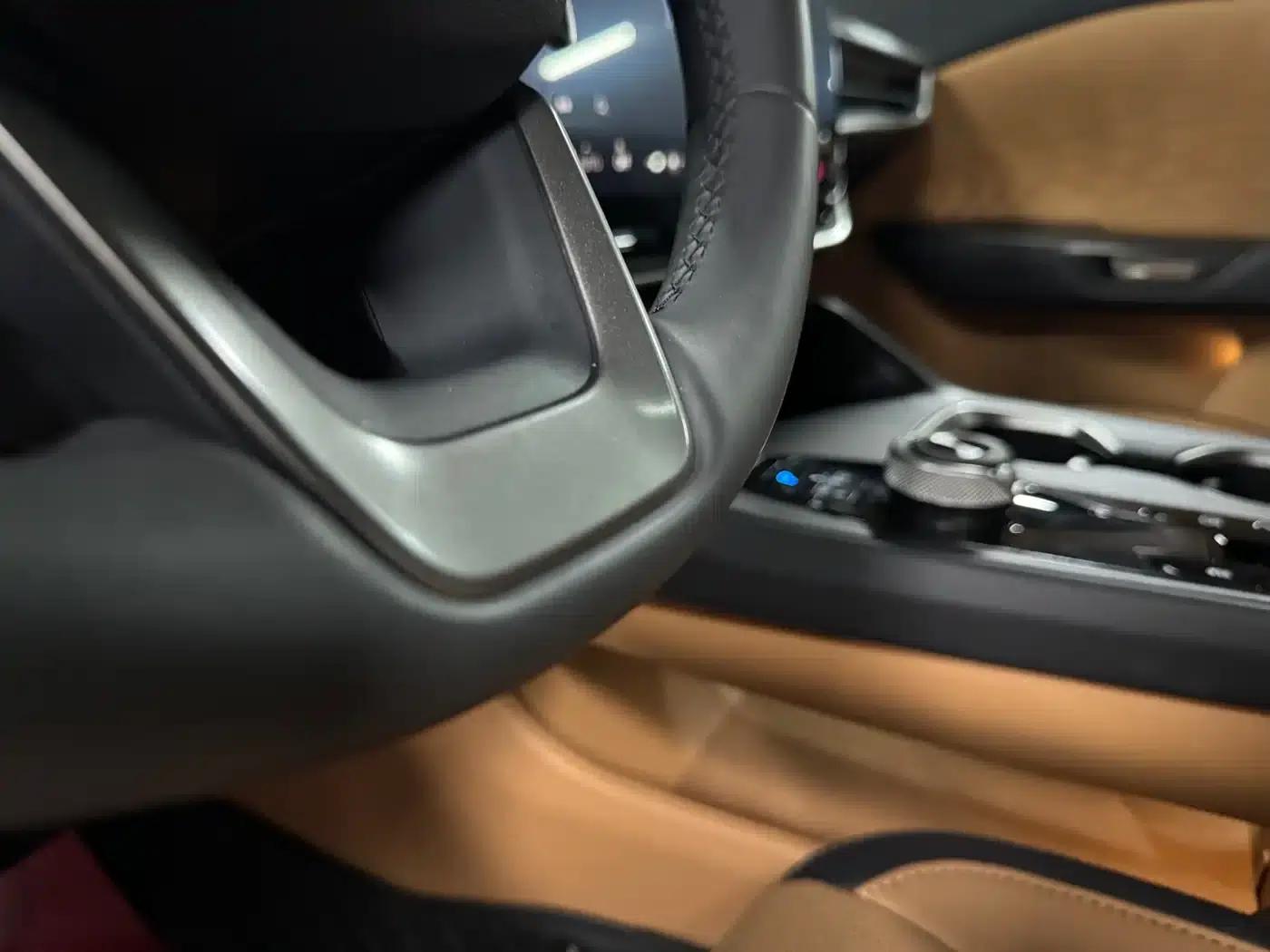 Lexus RZ 2023 450e AWD Luxury Edition — миниатюра 12