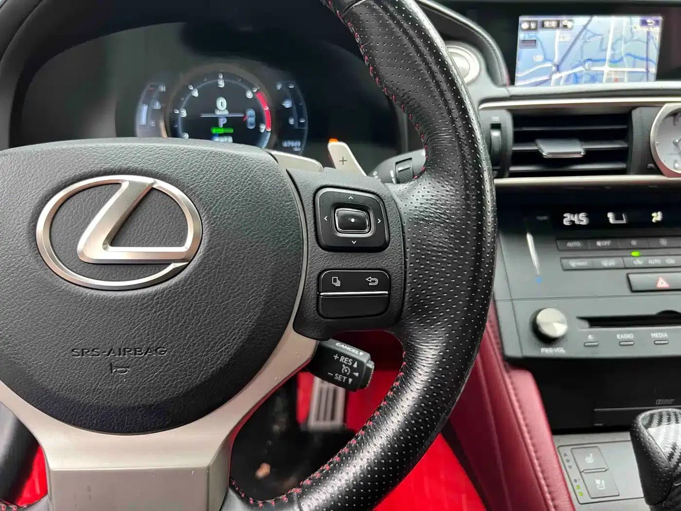 Lexus RC 2016 200t F SPORT Edition — миниатюра 24