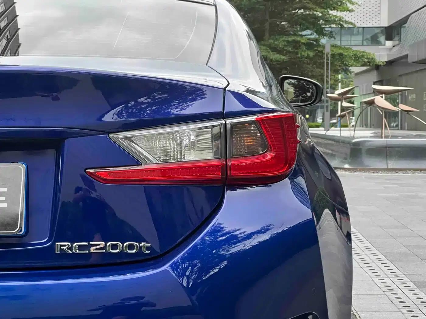 Lexus RC 2016 200t F SPORT Edition — миниатюра 32