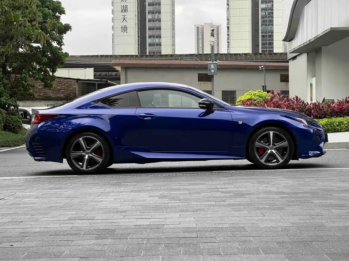 Lexus RC 2016 200t F SPORT Edition — миниатюра 9
