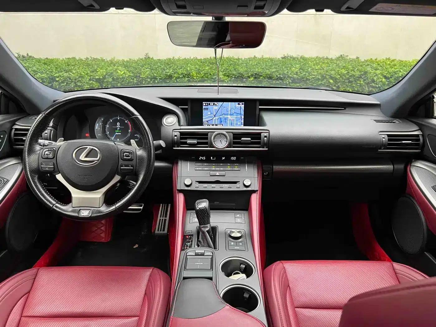Lexus RC 2016 200t F SPORT Edition — миниатюра 10