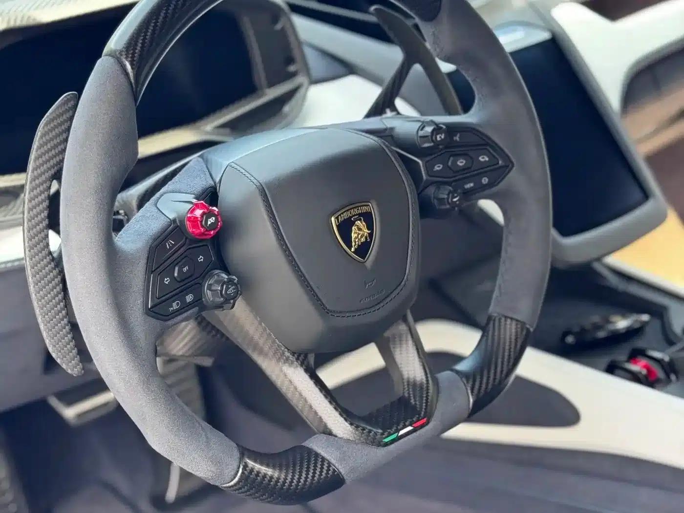Revuelto 2023 6.5L PHEV Standard Edition — миниатюра 9