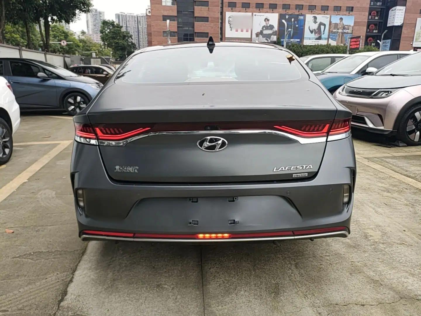 Hyundai Lafesta Electric 2020 GLX ZhiJie Edition — миниатюра 5