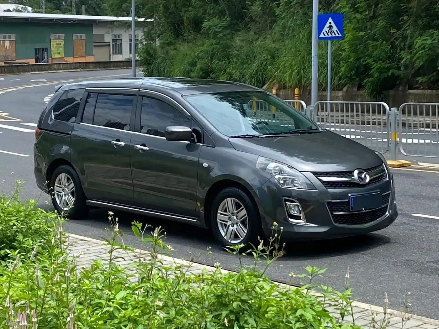 Mazda 8 2011 2.3L Premium Edition — миниатюра 3