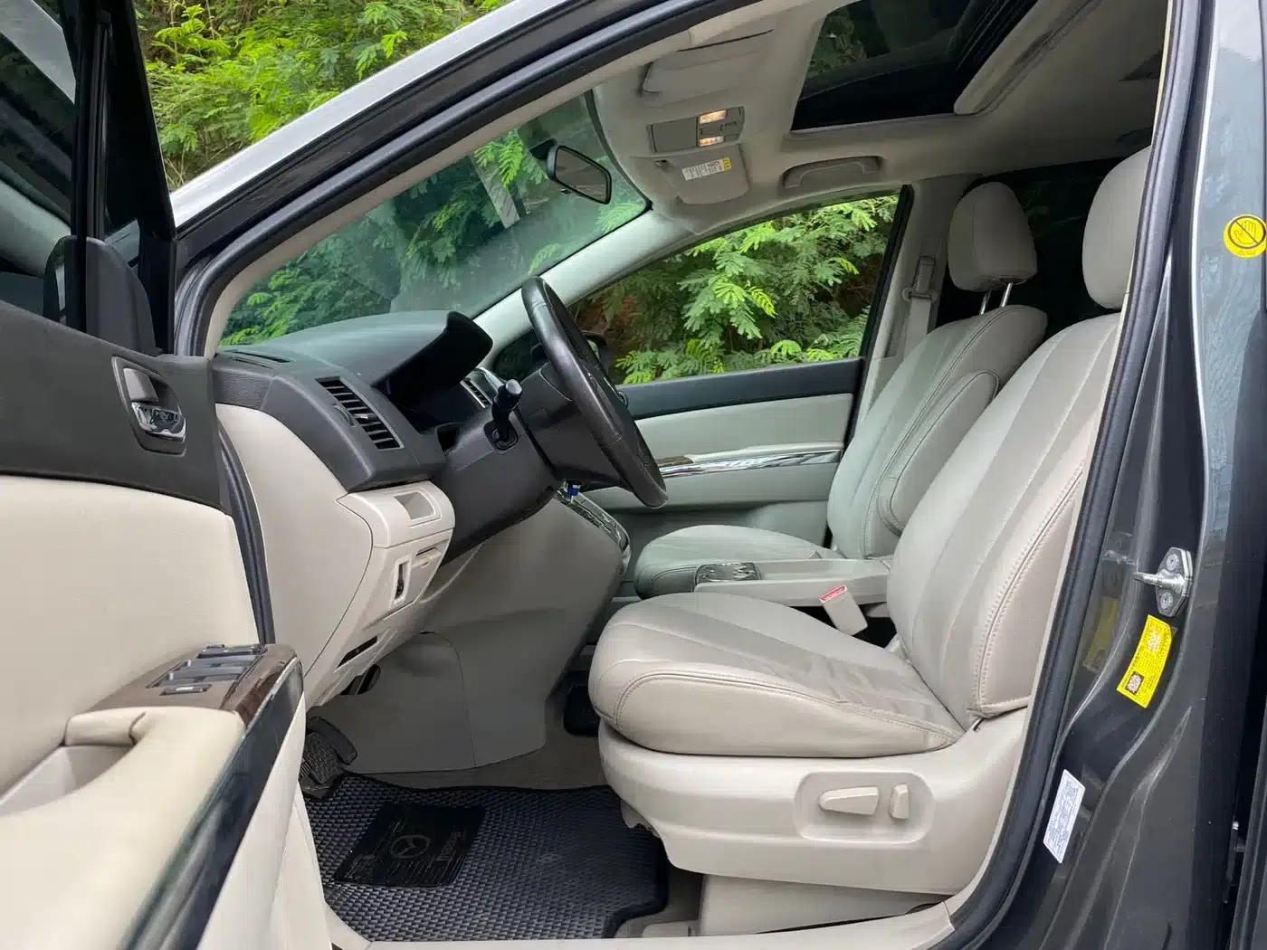 Mazda 8 2011 2.3L Premium Edition — миниатюра 6