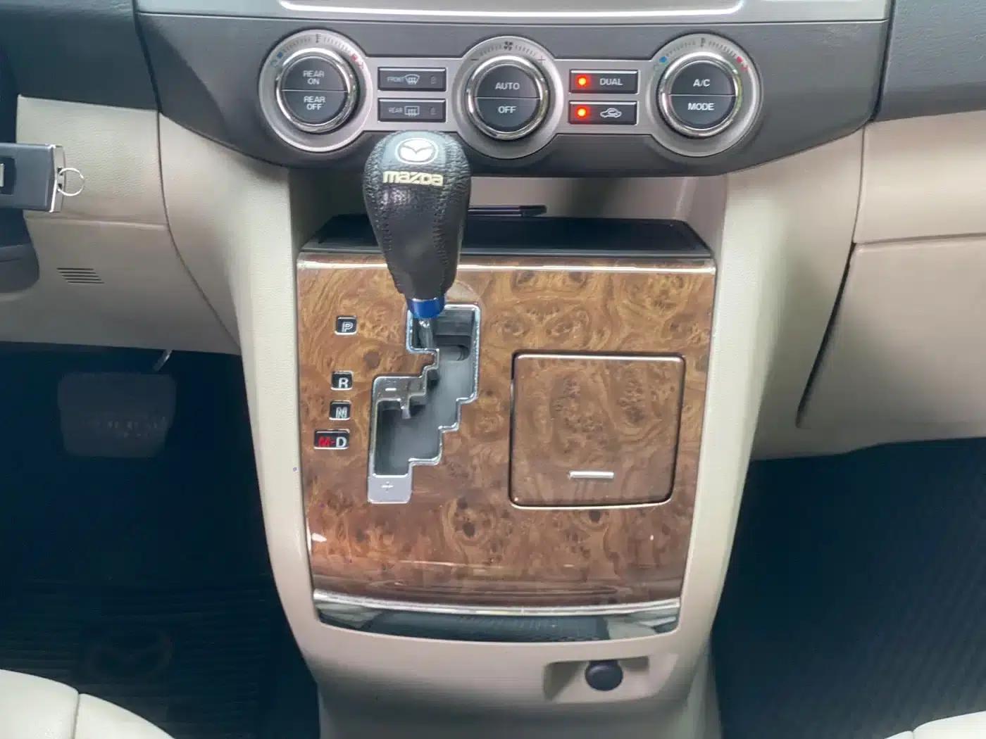 Mazda 8 2011 2.3L Premium Edition — миниатюра 10