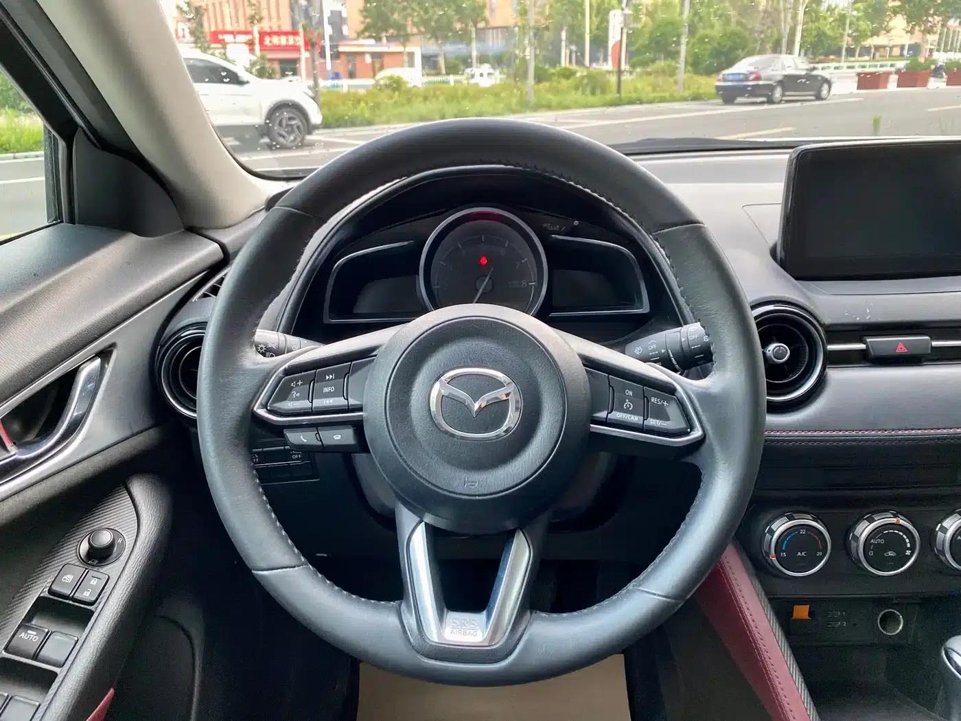 Mazda CX-3 2018 2.0L Automatic Premium — миниатюра 14