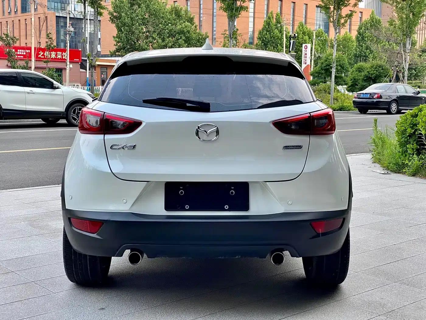 Mazda CX-3 2018 2.0L Automatic Premium — миниатюра 8