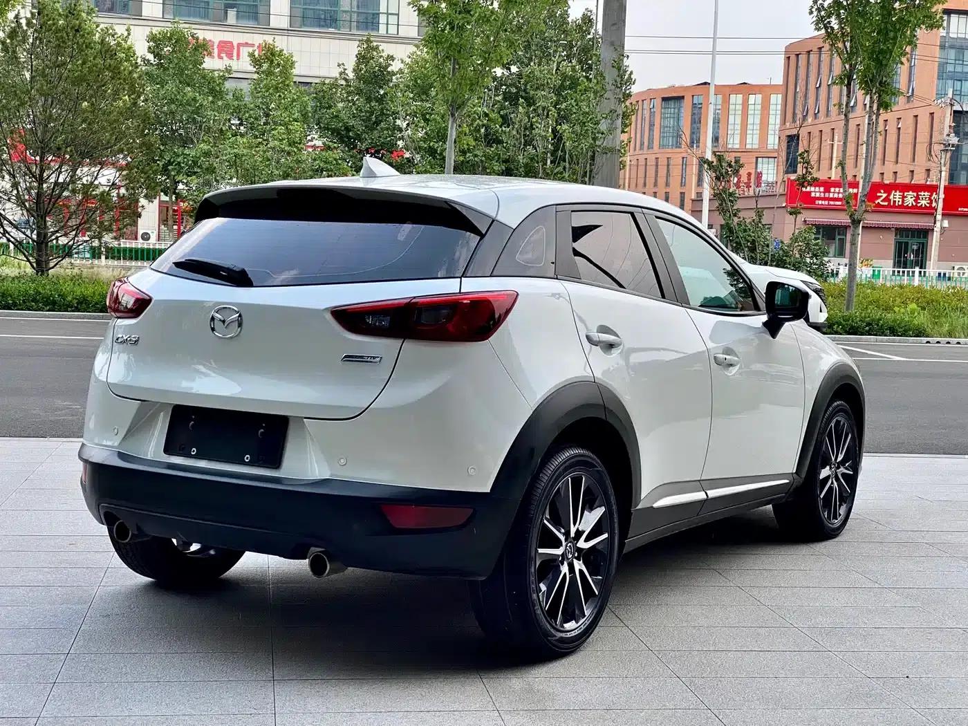 Mazda CX-3 2018 2.0L Automatic Premium — миниатюра 9