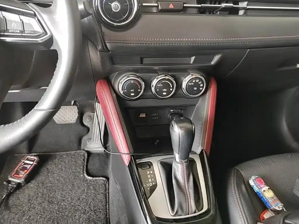 Mazda CX-3 2018 2.0L Automatic Premium — миниатюра 14