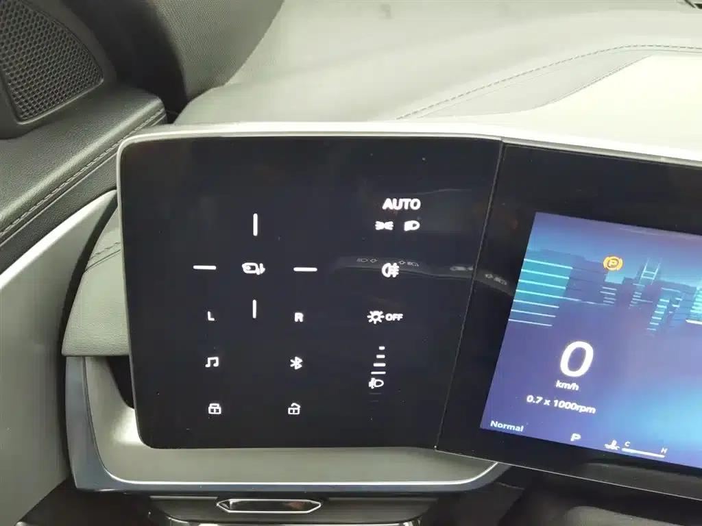 MG ONE 2022 α-Smart Sports Series 1.5T Standard Edition — миниатюра 21