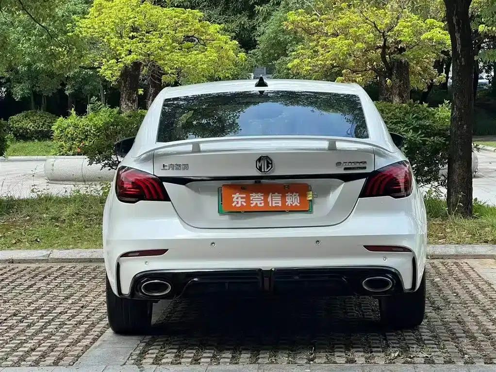 MG6 PHEV 2020 1.5T Hybrid Trophy Flagship Edition — миниатюра 8