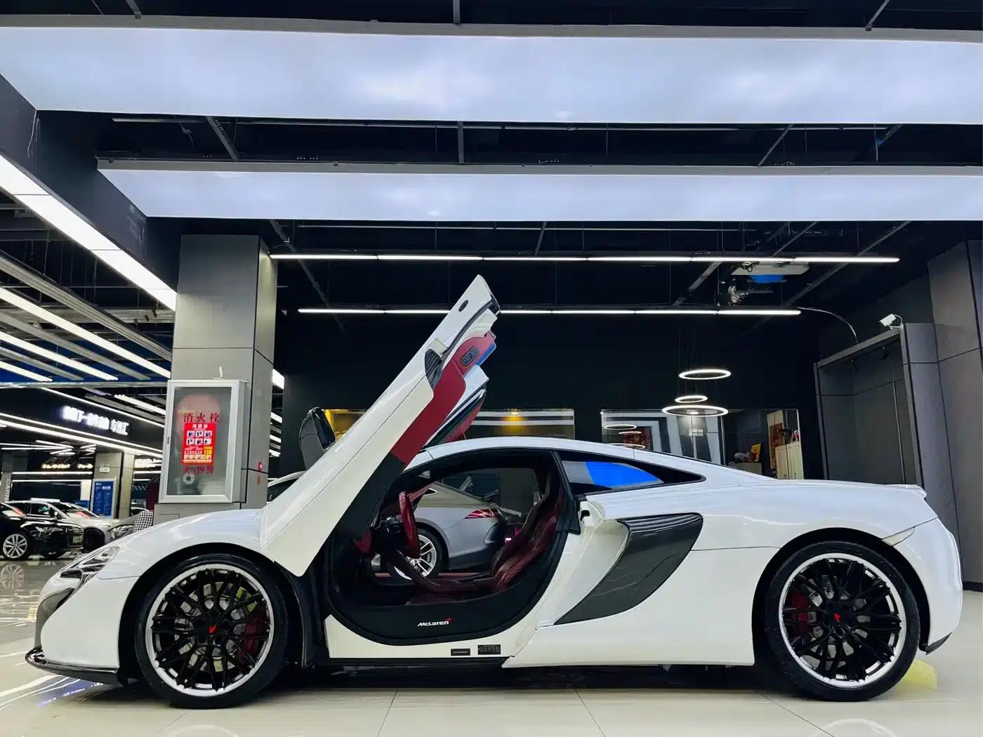 McLaren 12C 2013 3.8T Coupe — миниатюра 18