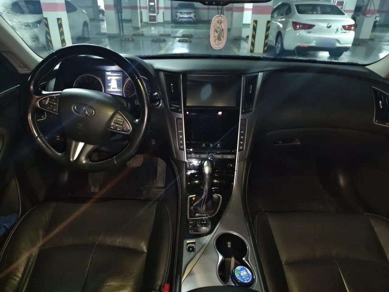 Infiniti Q50 2014 3.7L Comfort Edition — миниатюра 9