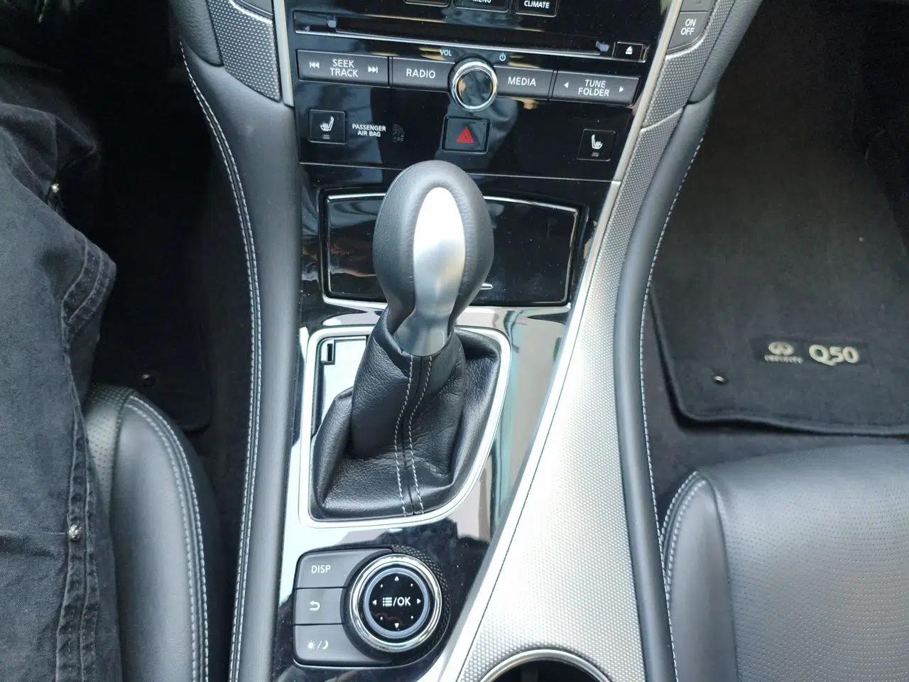 Infiniti Q50 2014 3.7L Comfort Edition — миниатюра 14