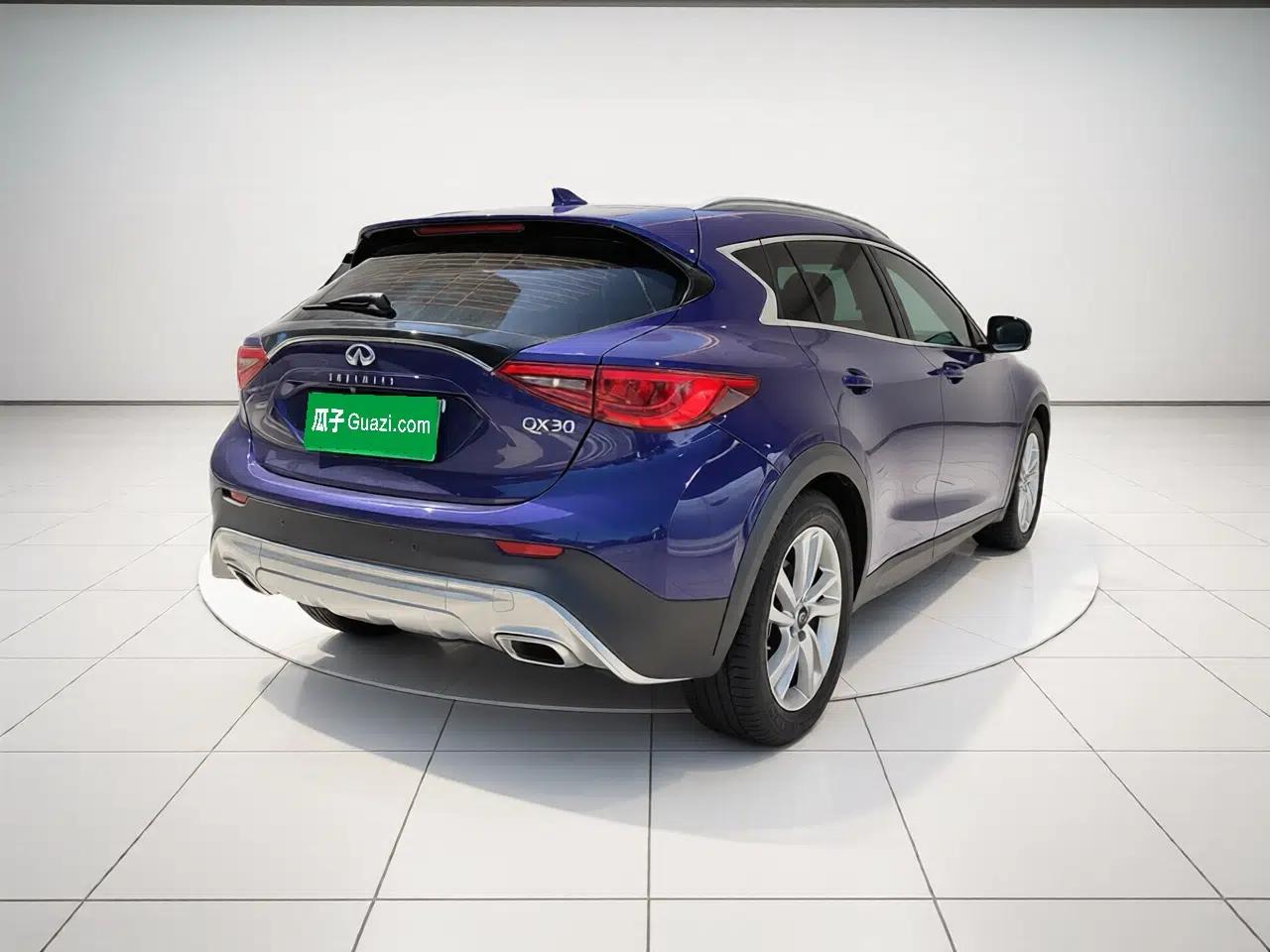 Infiniti QX30 2017 1.6T Two-Wheel Drive Fashion Edition — миниатюра 6