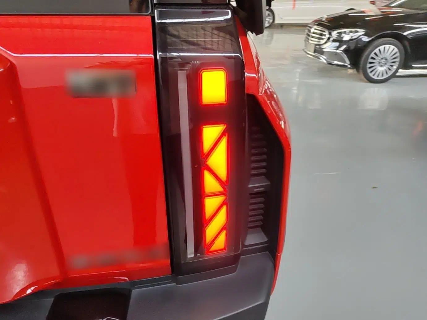 Chery Fengyun Fulwin X3 Plus 2025 Model 501 Four-Wheel Drive Smart Leading Edition — миниатюра 9