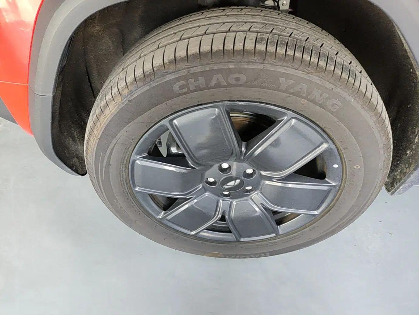 Chery Fengyun Fulwin X3 Plus 2025 Model 501 Four-Wheel Drive Smart Leading Edition — миниатюра 10