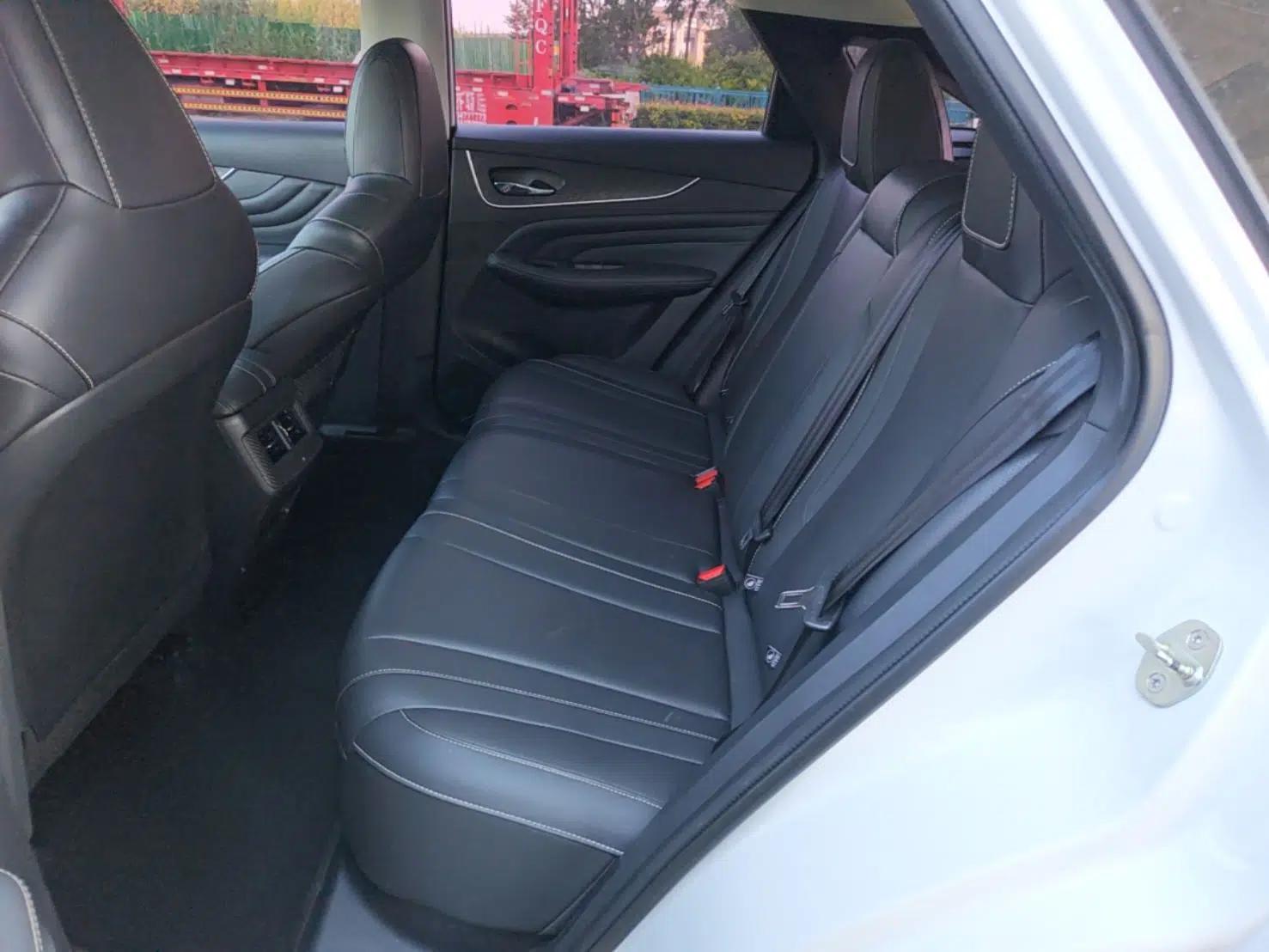 Venucia V 2021 260T Idol Edition — миниатюра 20