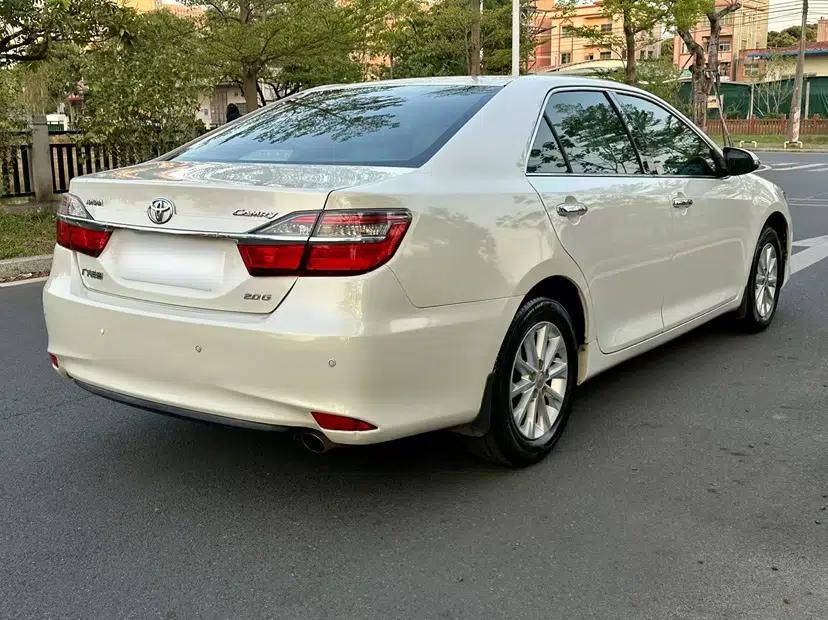 Toyota Camry 2015 2.0G Premier Edition — миниатюра 15