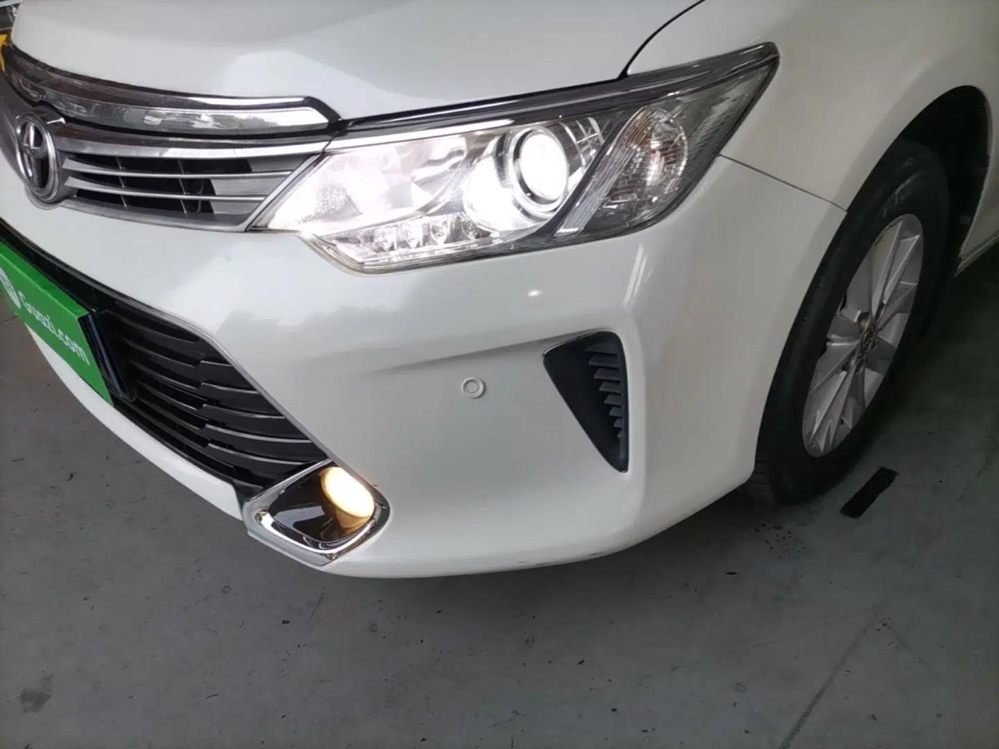 Toyota Camry 2015 2.0G Premier Edition — миниатюра 8