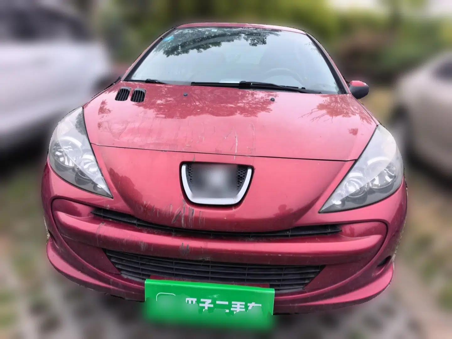 Peugeot 207 2011 Sedan 1.4L Manual Yule Edition — миниатюра 2