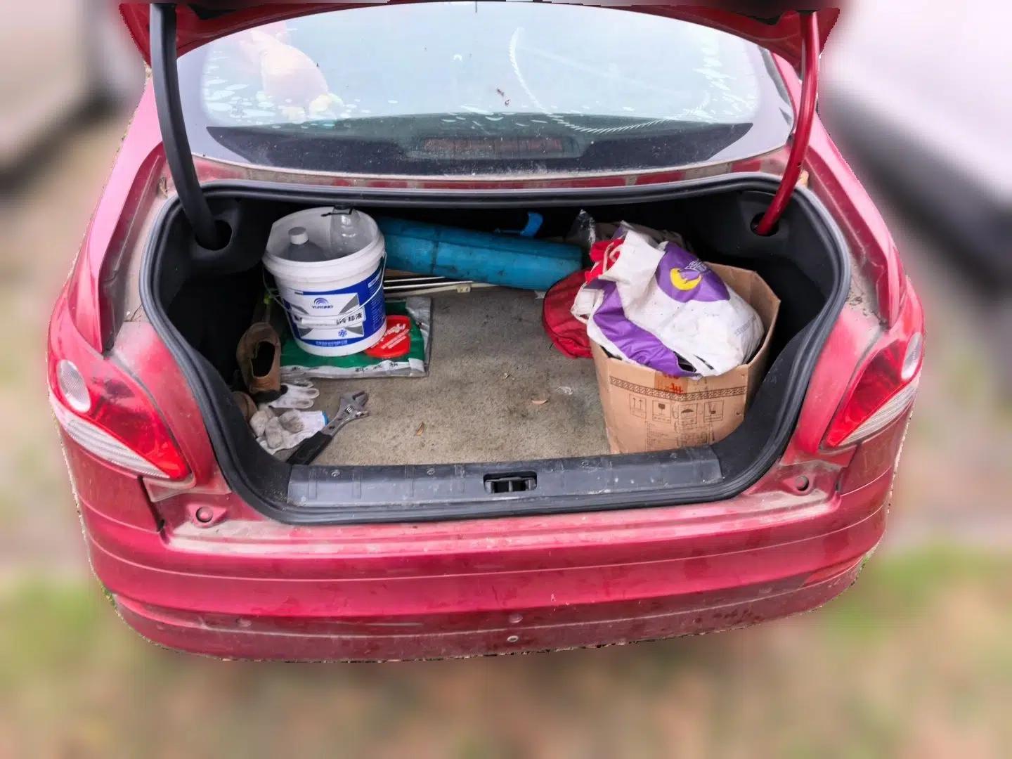 Peugeot 207 2011 Sedan 1.4L Manual Yule Edition — миниатюра 19