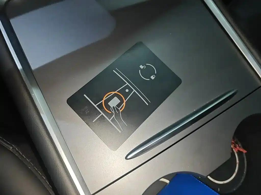 Model 3 2019 Standard Range Rear-Wheel Drive Upgrade — миниатюра 9