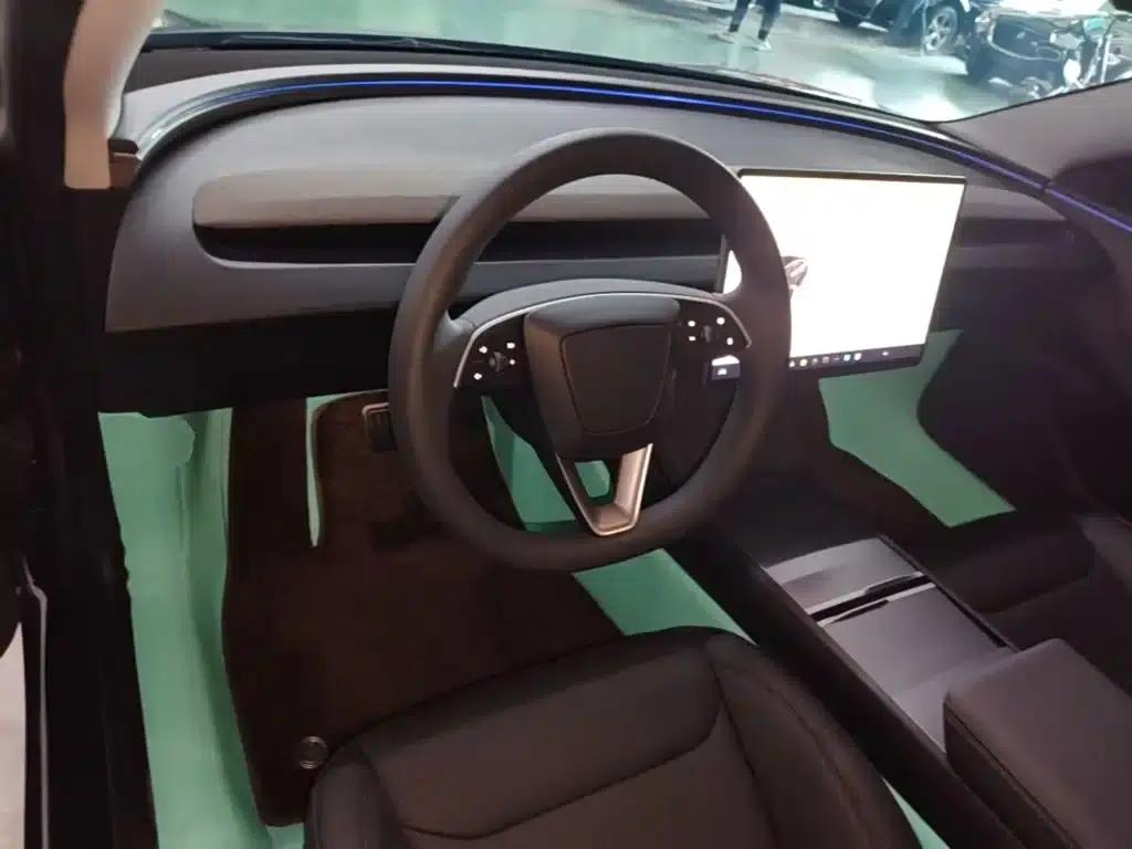 Model 3 2025 Rear-Wheel Drive — миниатюра 10