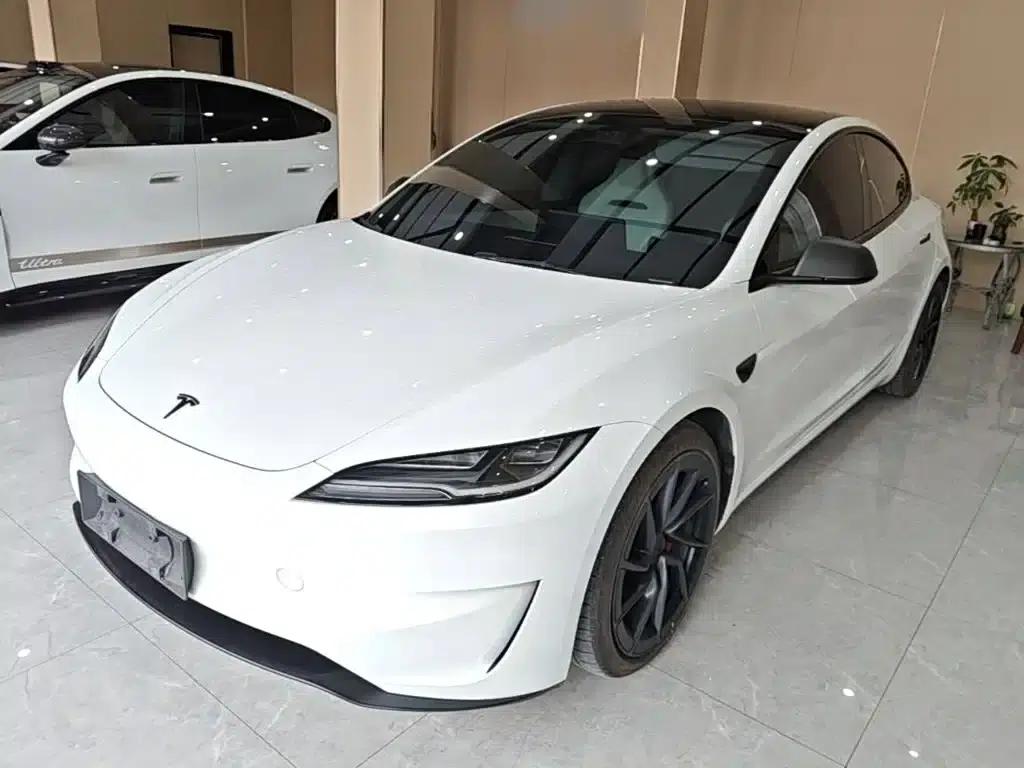 Model 3 2024 Performance All-Wheel Drive — миниатюра 2