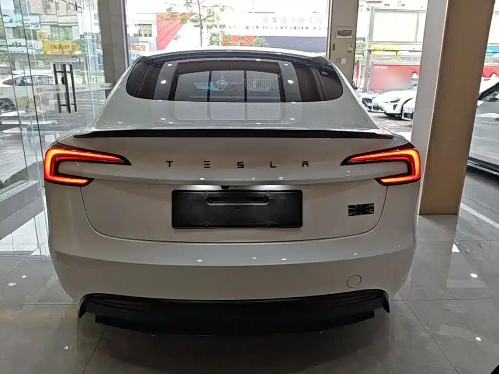 Model 3 2024 Performance All-Wheel Drive — миниатюра 6