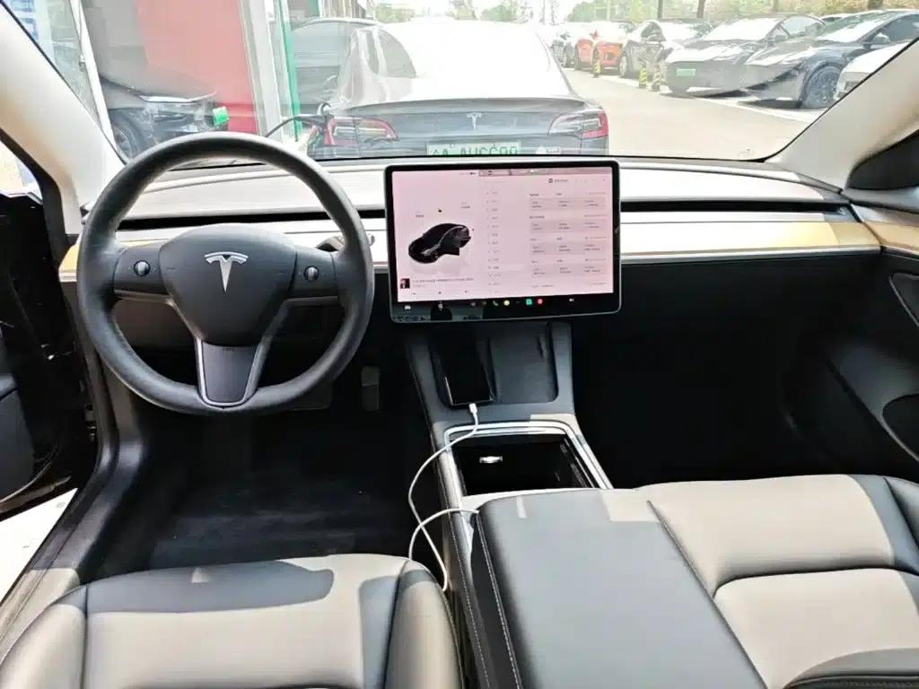 Model 3 2022 Rear-Wheel Drive — миниатюра 10