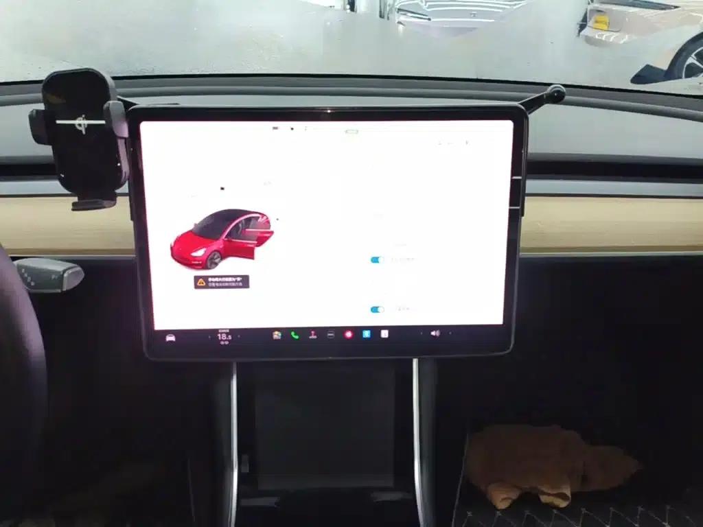 Model 3 2020 Standard Range Rear-Wheel Drive Upgrade — миниатюра 13
