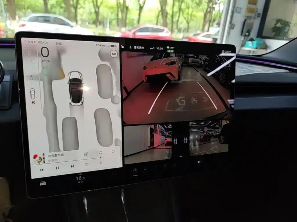 Model 3 2023 Rear-Wheel Drive — миниатюра 13