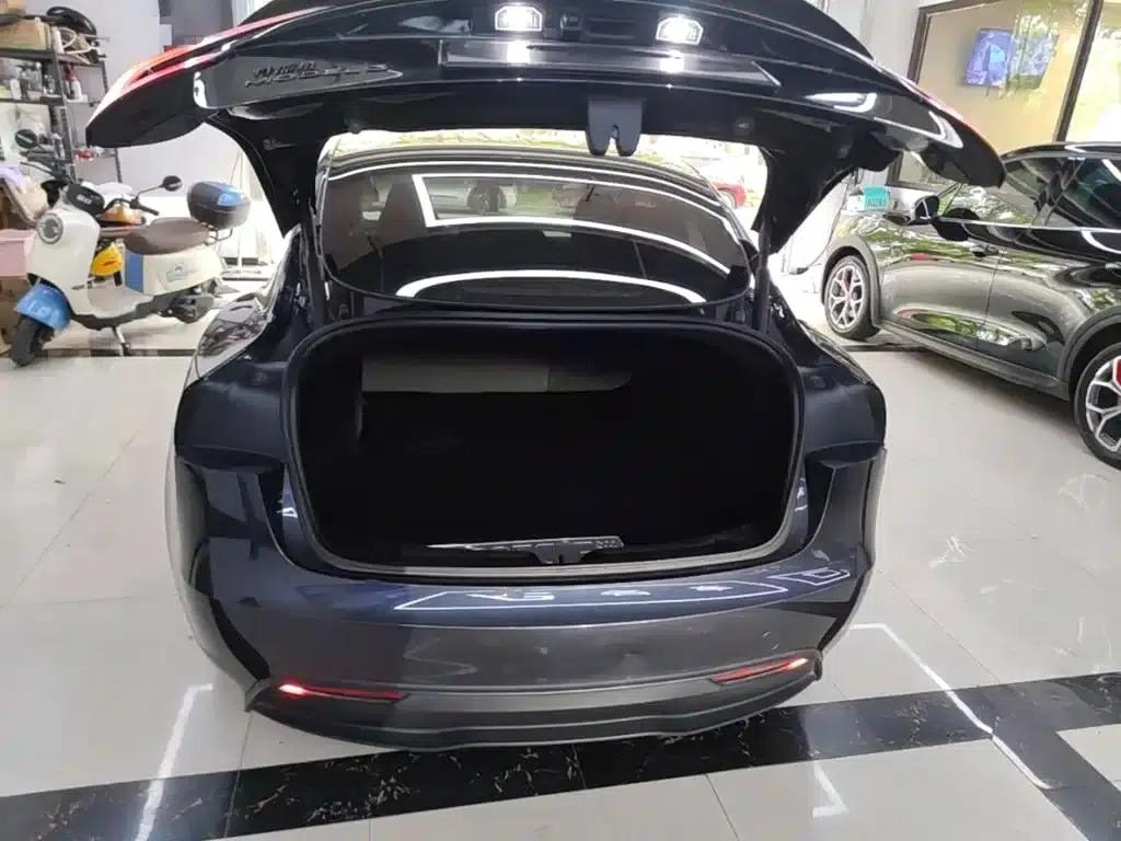 Model 3 2023 Rear-Wheel Drive — миниатюра 19