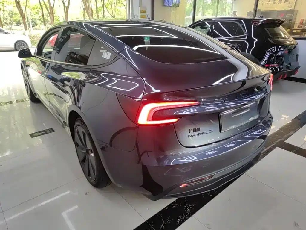 Model 3 2023 Rear-Wheel Drive — миниатюра 5