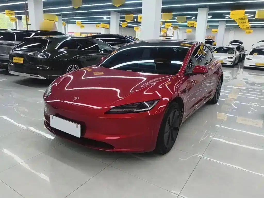 Model 3 2023 Rear-Wheel Drive — миниатюра 1