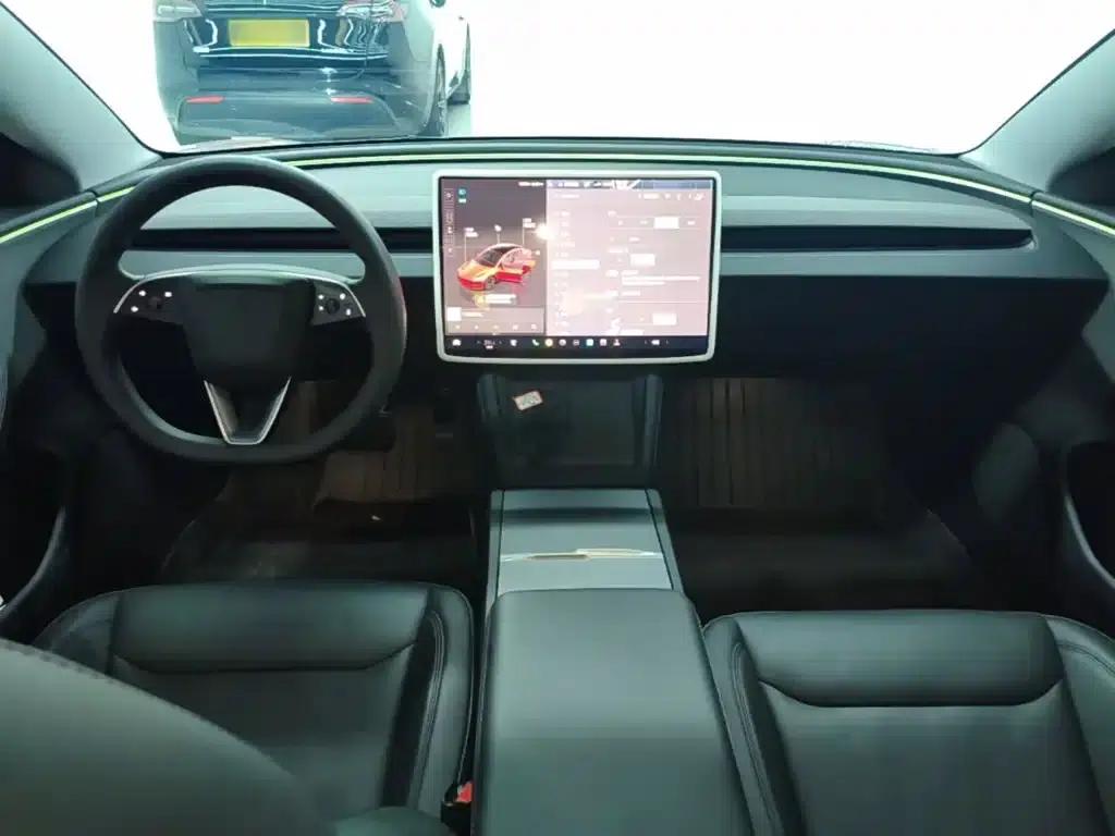 Model 3 2023 Rear-Wheel Drive — миниатюра 10