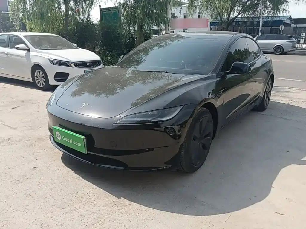 Model 3 2023 Rear-Wheel Drive — миниатюра 2