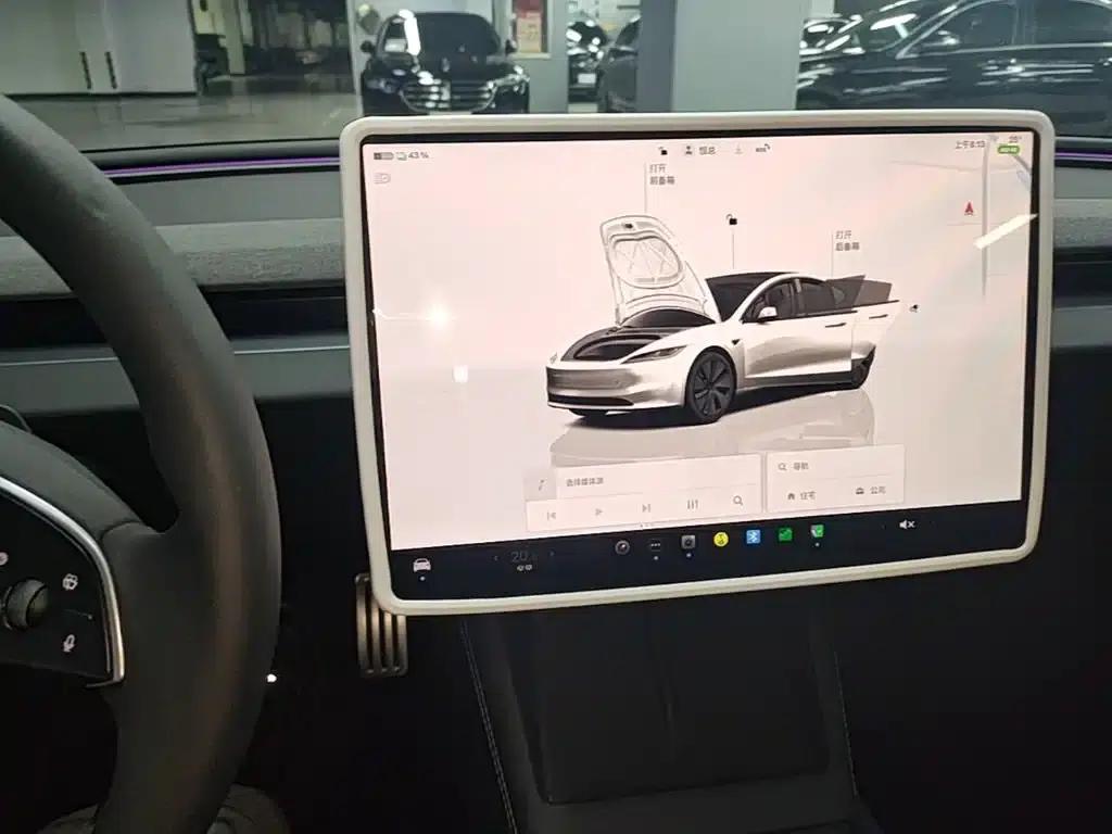 Model 3 2025 Rear-Wheel Drive — миниатюра 13