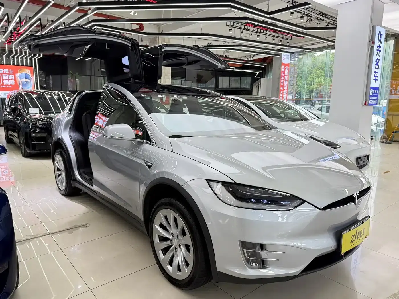 2017 Model X 100D Long Range — миниатюра 3