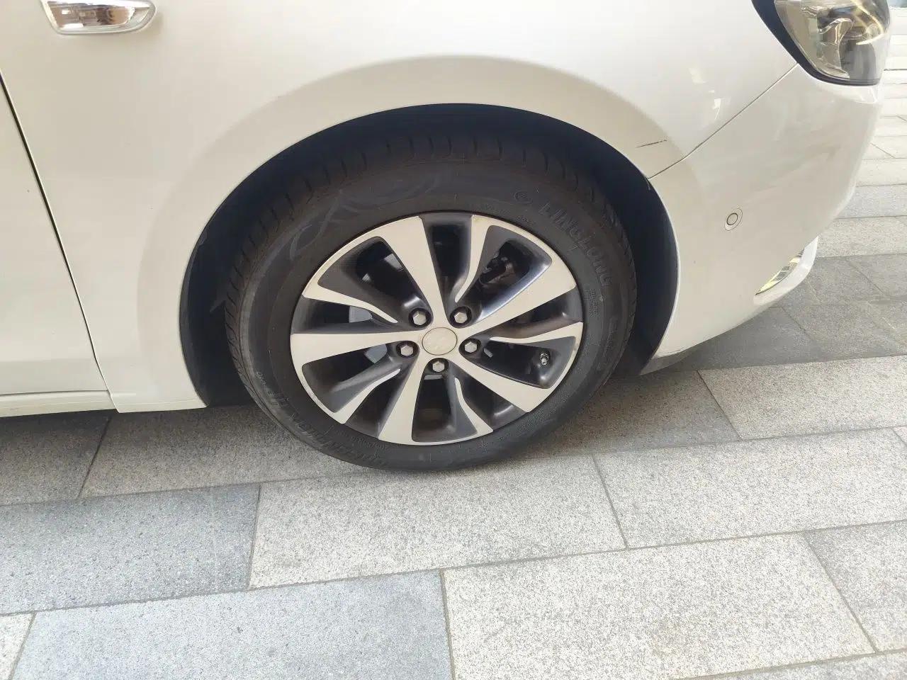 Buick Excelle GX 2019 18T Automatic Connected Flagship Version China VI Standard — миниатюра 8